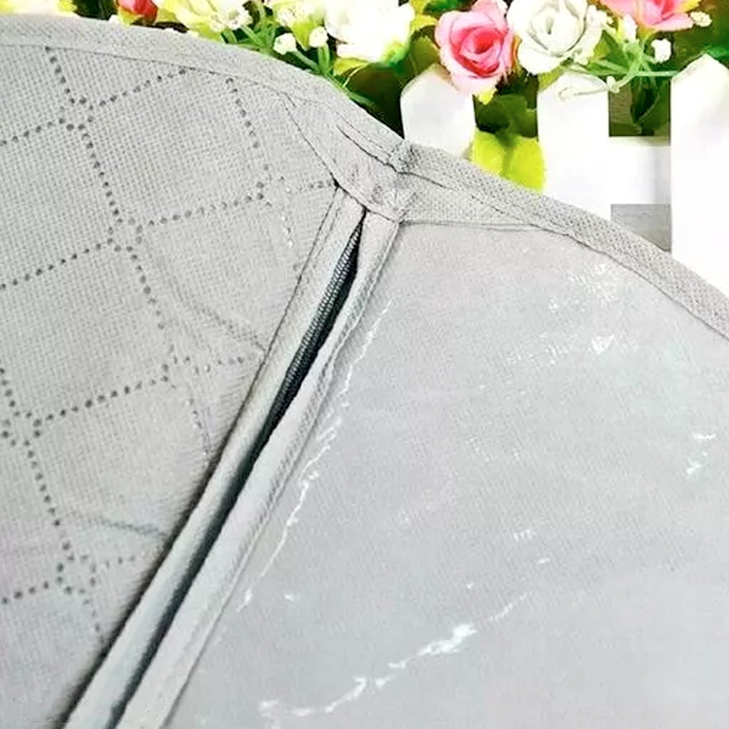 Foldable blazer cover for travel Foldable blazer cover for travel